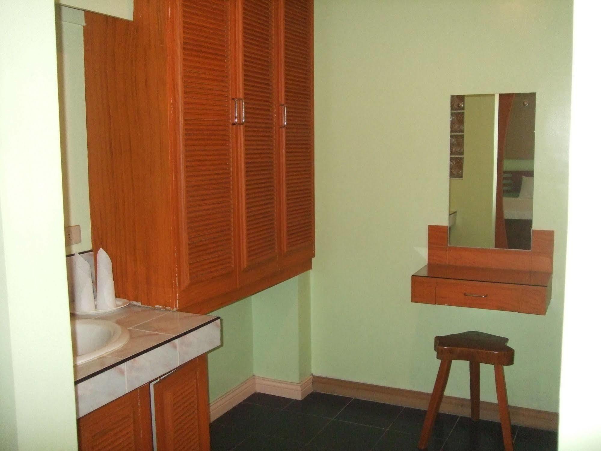 La Esperanza Hotel Kalibo Ngoại thất bức ảnh